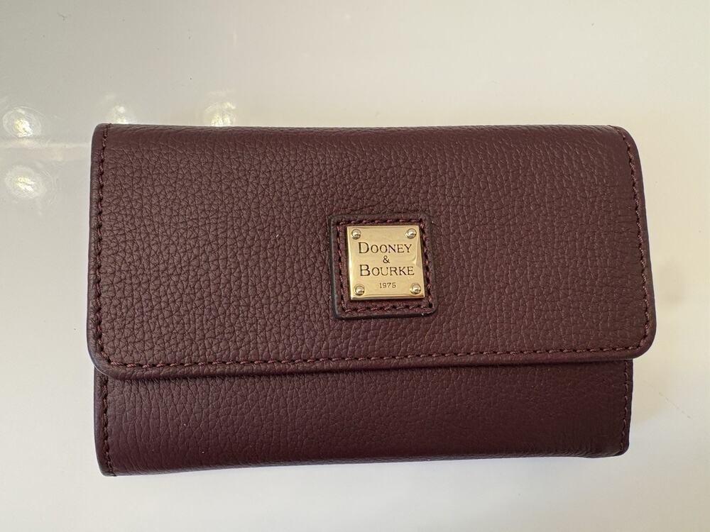 Dooney & Bourke Pebbled Leather Trifold Wallet Burgundy New In Box 6x4